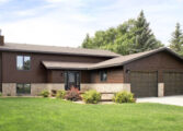 Craftsman steel lap siding brown